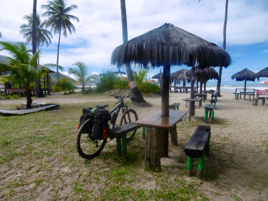 Frokost stop ved en brasiliansk strand.